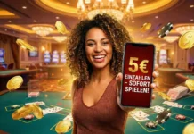 Top Online Casinos mit 5€ Mindesteinzahlung Junge Frau mit Handy dass 5 euro mindesteinzahlung casino bonus darstellt